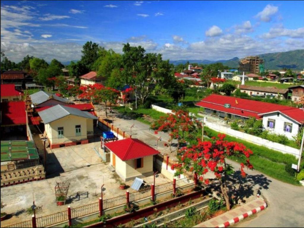 81 Hotel Inlay Nyaung Shwe Esterno foto